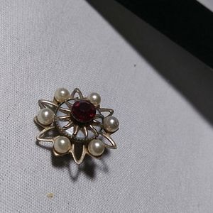Vintage Ruby & Pearl Gold Tone Starburst Brooch